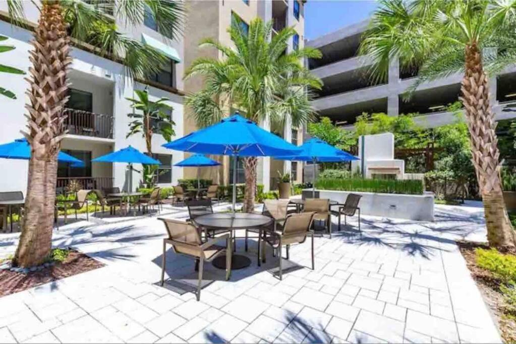 Blooming Journey In Tampa Bay! Apartment Exterior photo
